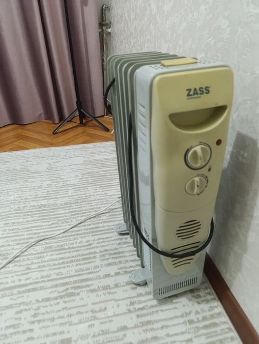 Обогреватель Zass масляный