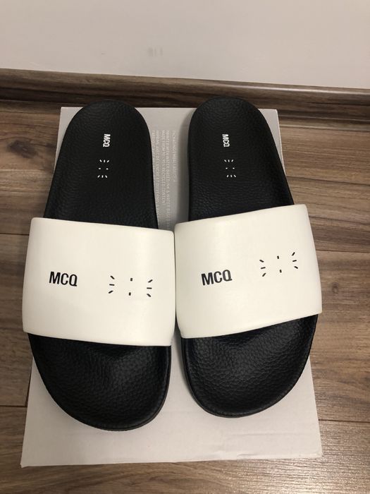 #NOI#Papuci/Slapi noi McQ Alexander McQueen marimea 44