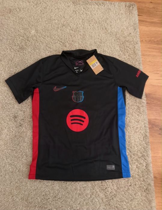 Tricou De Jong.