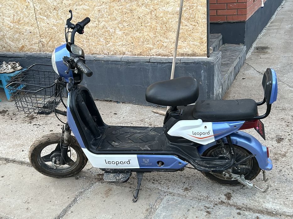 Электро мопед в хорошем сост.