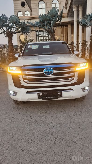 Toyota  Land Cruser 300 VXGR 7 мест ЯПОНКА  2024 ЙИЛ  матор 4 ФУЛ ПАЗИ