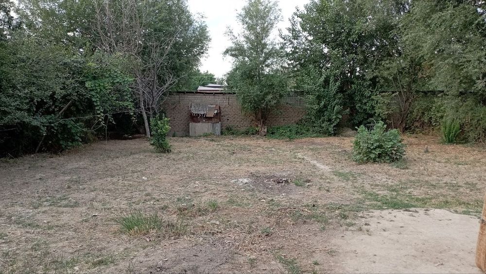 Назарбек тикистил ер сотилади