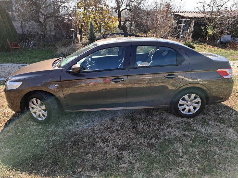 Peugeot 301, 1.6 бензин, 2013 година от СФА