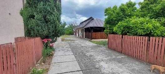 Ofer spre vânzare imobil 5 camere (locuință, anexe și teren) la doar 10 min. de centrul orașului Târgoviște, jud. Dâmbovița