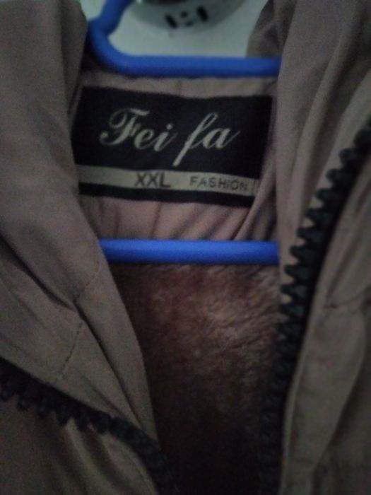 Geaca de iarna,cu blanita