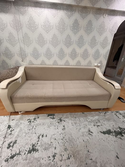 Диван б/у продам