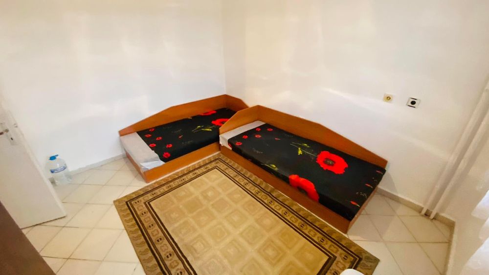 Дава се под наем Двустаен апартамент в Бургас, Меден рудник - зона В - 64 кв.м за 255 € - Снимка #1