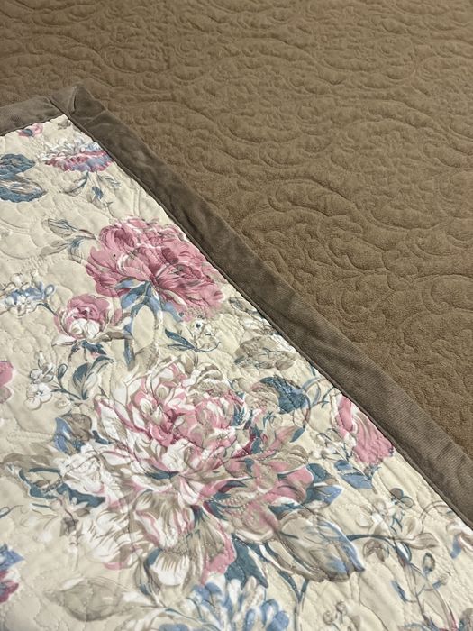 Продам покрывало двухстороний