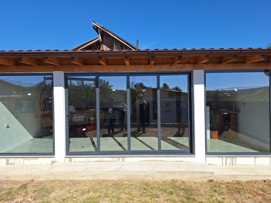 Tamplarie pvc cu geam termopan sau tripan