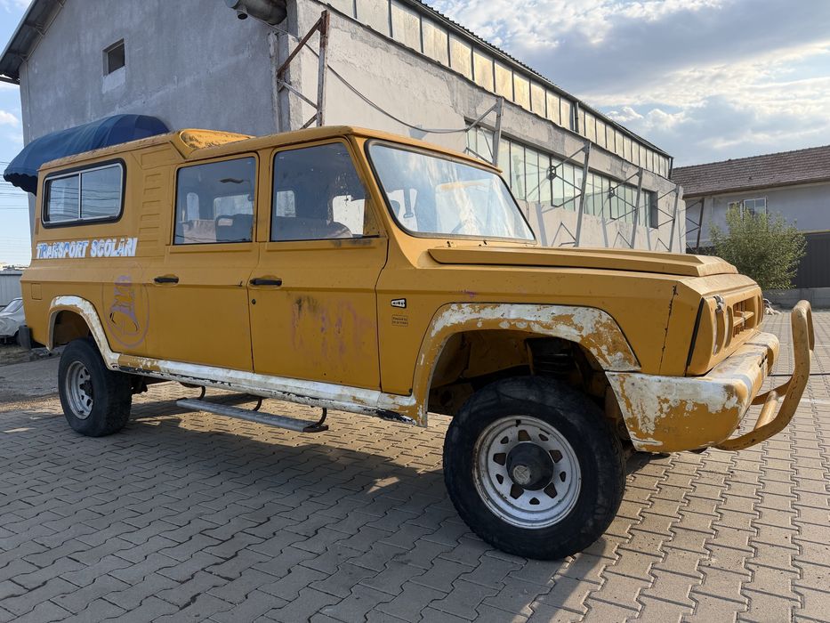 ARO 338 TC – model foarte rar, dedicat transportului școlar