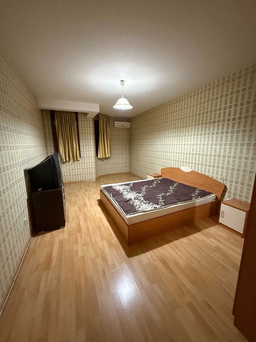 Дава се под наем Двустаен апартамент в София, Лагера - 74 кв.м за 580 € - Снимка #2