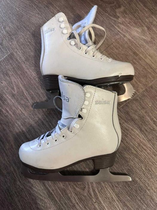 продам КОНЬКИ размер 30