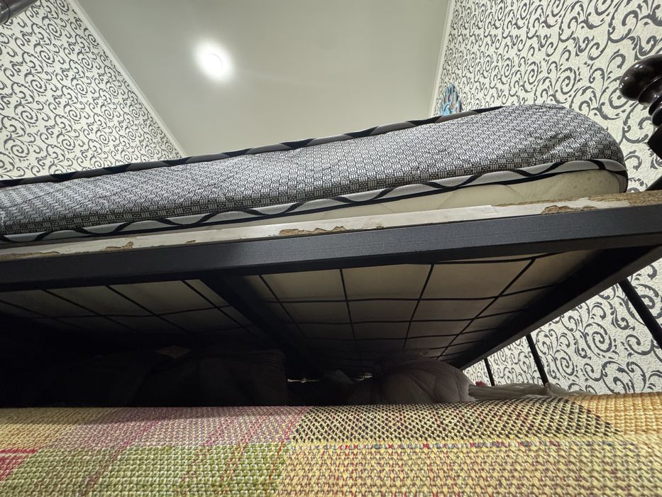 Продам кровать 160*200