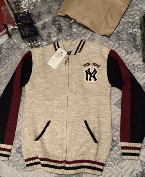 Кофта новая зимняя джемпер