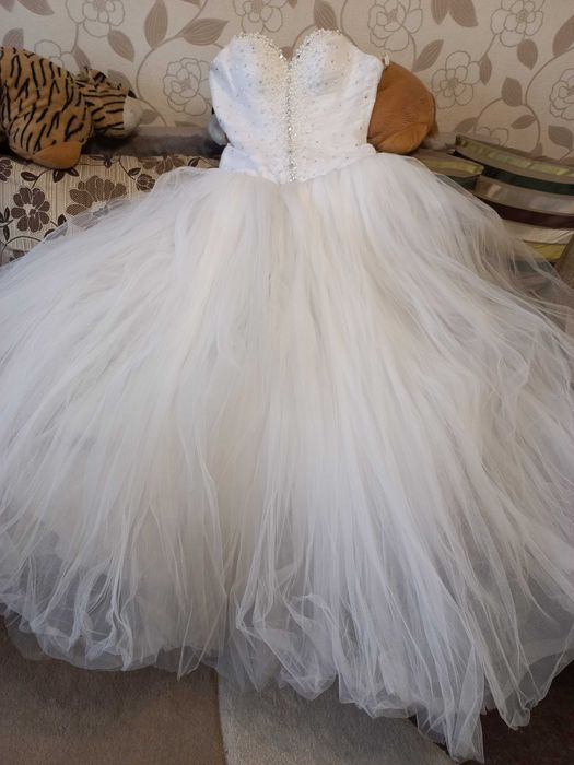 Продам свадебное платье