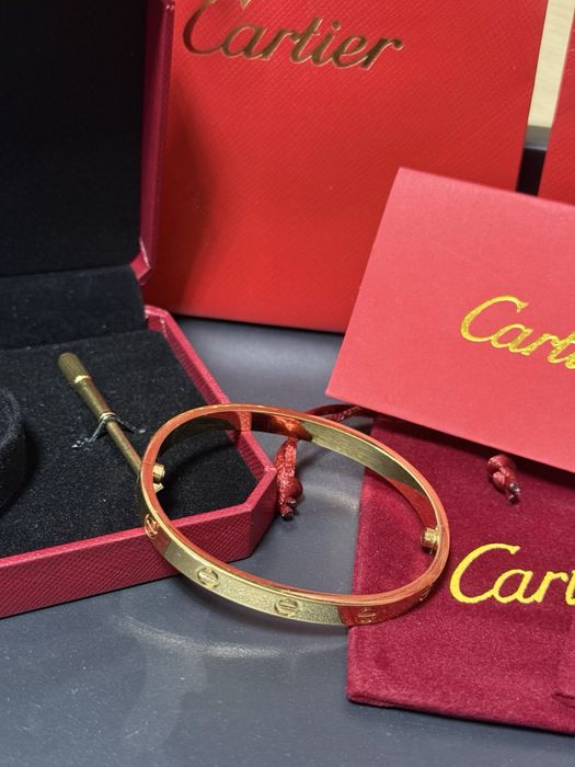 Гривна Cаrtiеr Love bracelet пълен комплект с 14k златно покритие