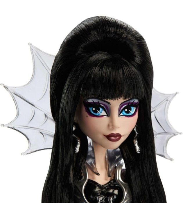 Кукла monster high Scullectot Elvira Mistress of Dark