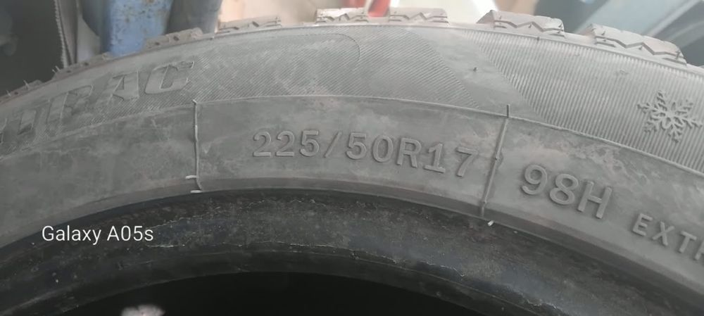 Автошины зимние..