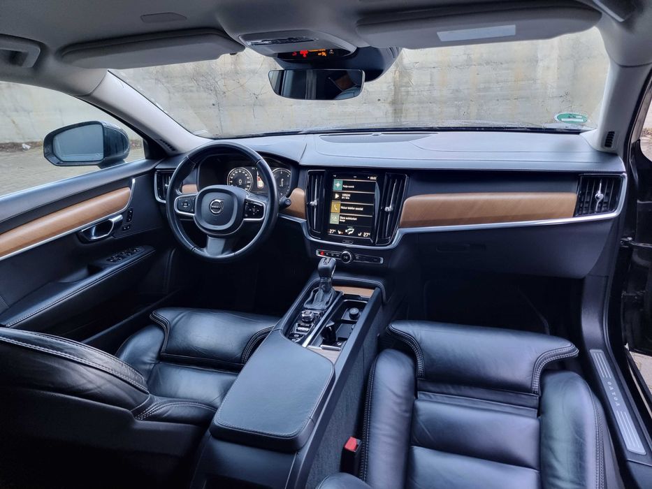 VOLVO V90 D4 Inscription 2020 Automat