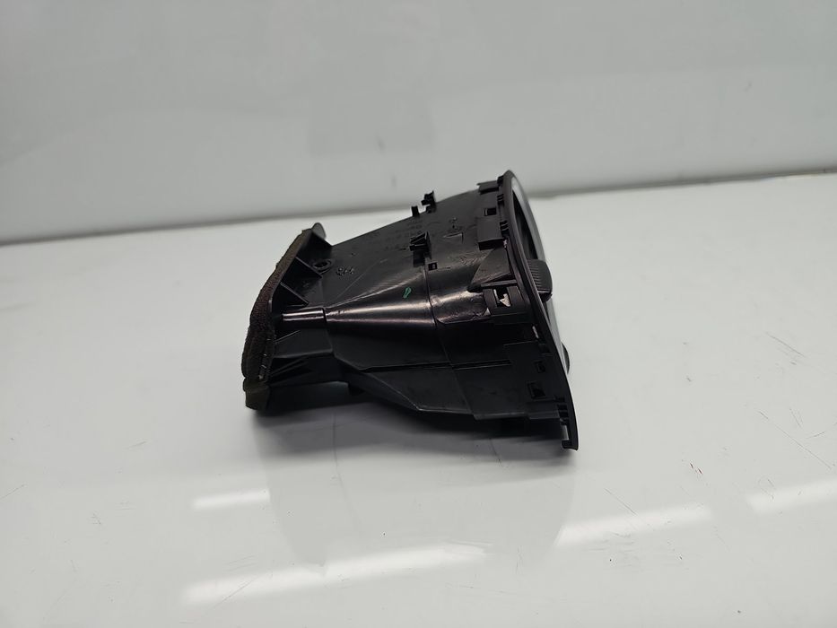 Grila aerisire spate Volkswagen Golf 6 (5K1) [Fabr 2009-2013] 5K08197