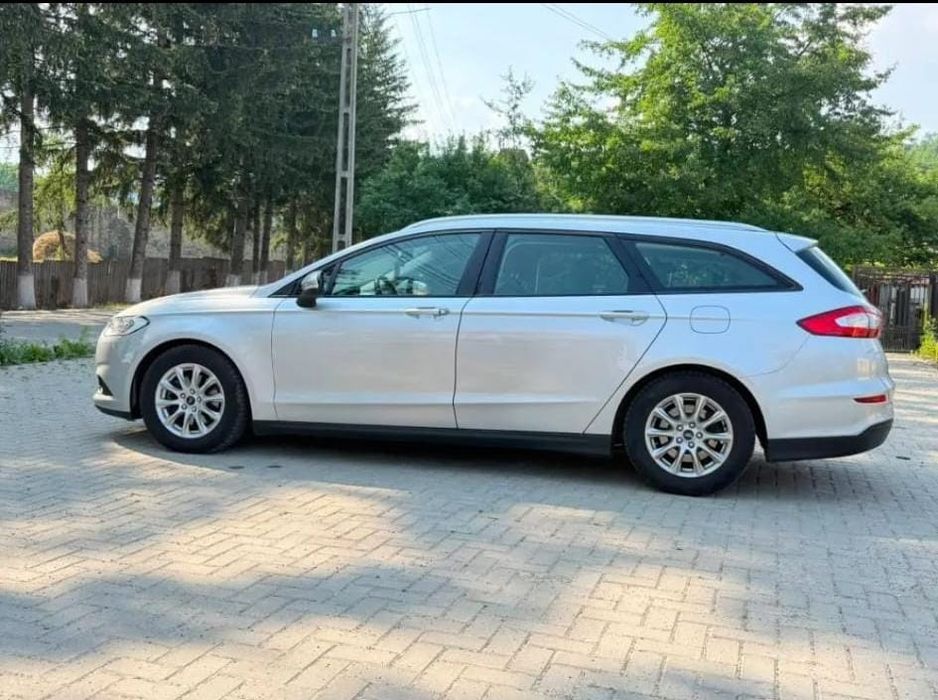 Ford Mondeo MK5  2015