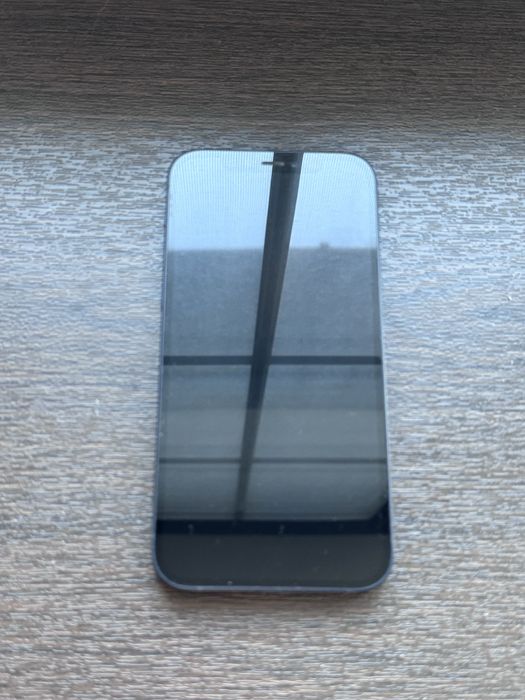 Продам iPhone 12