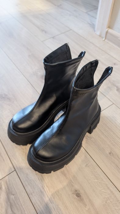 Ботинки осень, черные 36 размер