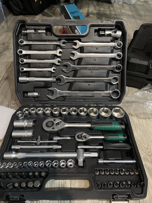 Набор ключей маленький