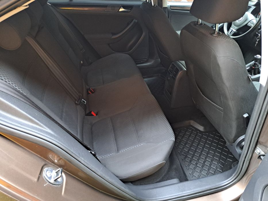 Volkswagen  Jetta 2.0 TDI-140cp.  an 2011, Euro 5,  acte valabile.