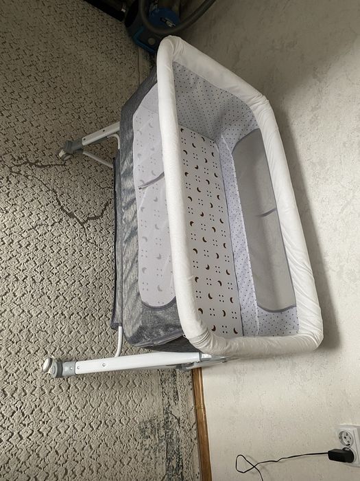 Продаю кровать-люлька есть торг!!!