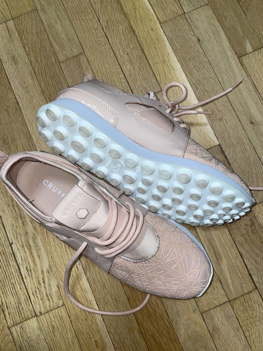Steve madden 39 Cruyff 40и Adidas 38 като cloudfoam ecoOrtholite