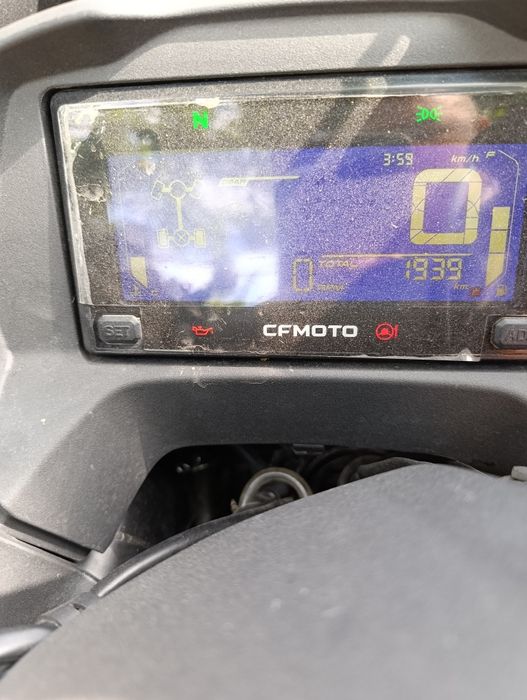 SE VINDE CFMOTO 520L