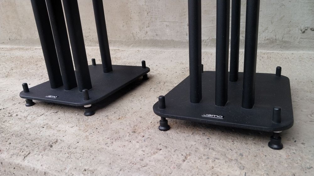 Hi-Fi стойки (подставки) Jamo для акустической системы