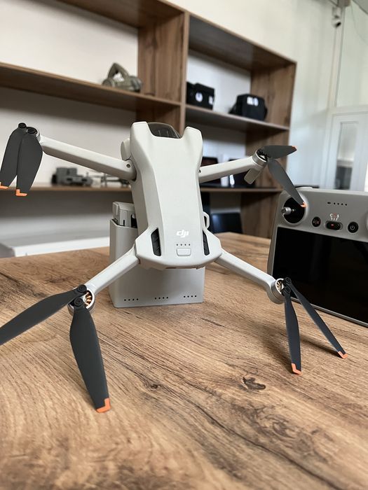 Экшн-камеры Дрон DJI Mini 3