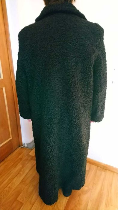 Каракулевая шуба!