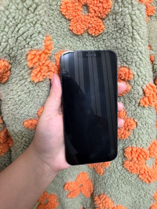 Продам Iphone 12 pro