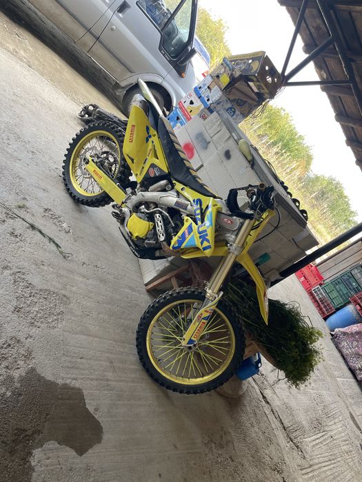 Vand sau schimb suzuki rm-z 450 an 2014