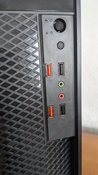 Корпус для ПК ATX
