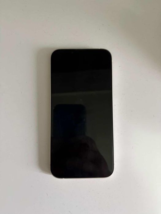 Iphone 13 256GB 100% капацитет на батерията
