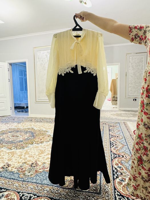 Женски одежда …….