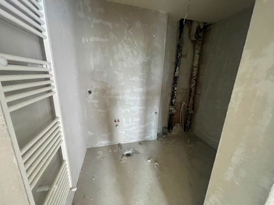 Apartament 3 camere Zona Vivo (semifinisat)