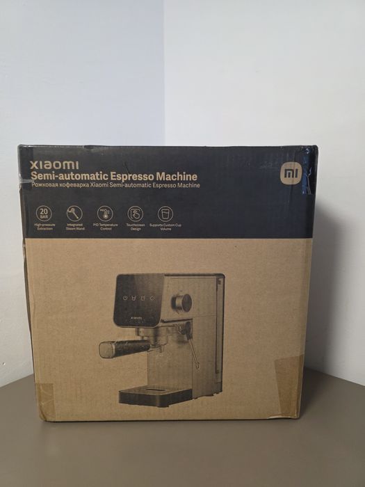 Espressor Semi-Automat Xiaomi BHR9798EU, 1350 W, 20 bar, Rezervor 0.9 l Negru/Inox, produs NOU