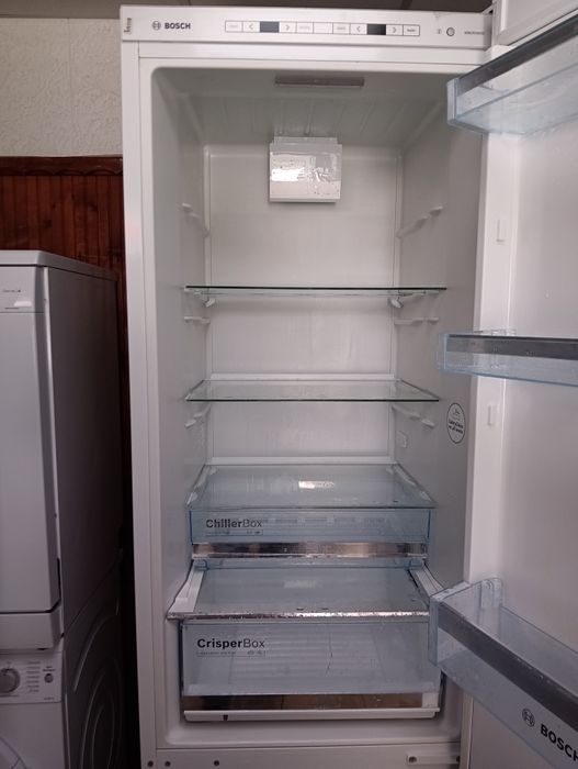 Комбиниран хладилник с фризер Бош Bosch с две години гаранция!