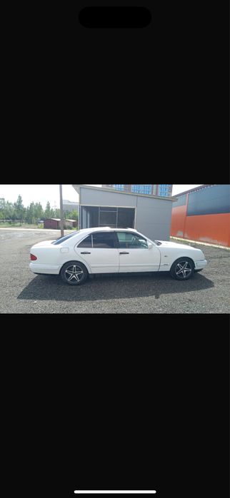 Продам машину мерседес