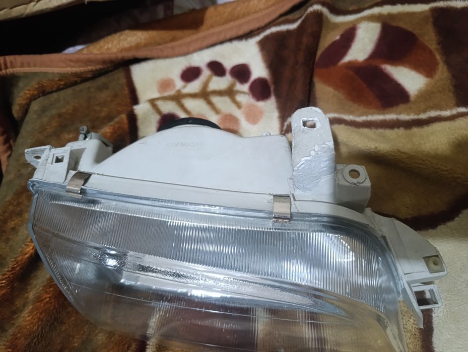 Фары на тойота карина Е