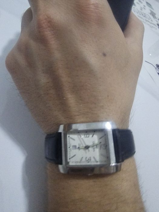 Часы серебрянные