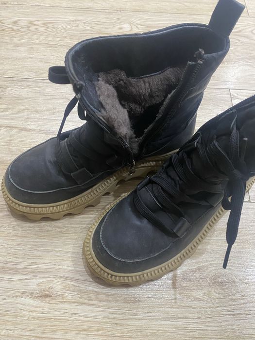 Продам зимние женские ботинки, из натуральной кожи и натурального меха