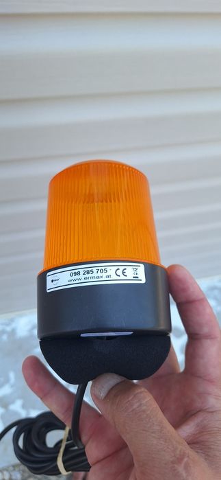 Lampa de avertizare intermitenta