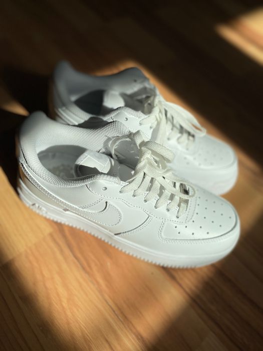Nike Air Force 1 triple white