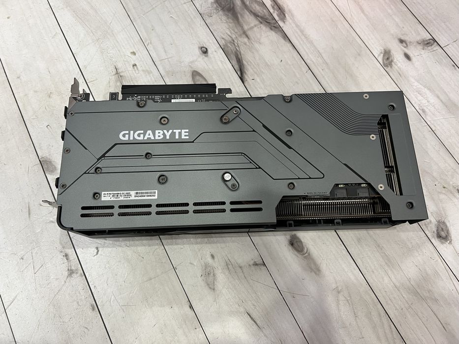 Видеоеарта Radeon RX 7800XT 16Gb